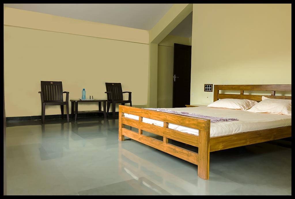 Varshavan- Nature, Hobby And Art Residency Hotel Dāpoli Kültér fotó